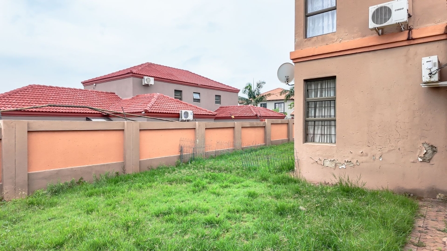 4 Bedroom Property for Sale in Safari Gardens North West